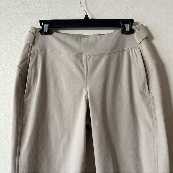 Lululemon Warpstreme Multi-Pocket Mid-Rise Golf Pant 28"
Trench - Picture 6 of 14